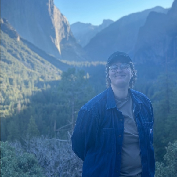 Meet your Posher, Becs - Picture 1 of 1